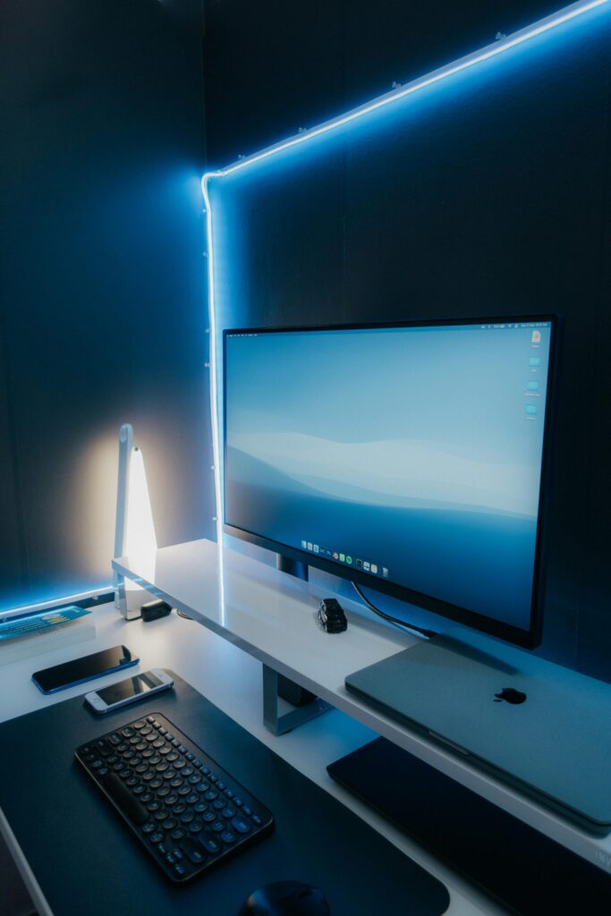ecran et lumière bleue
